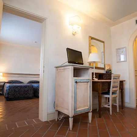 B E B Firenze 2*